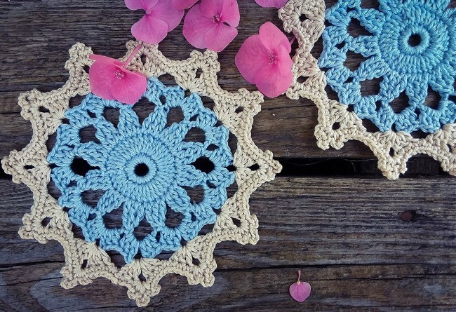 Lacey Flower Doily Coaster