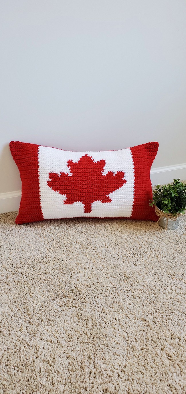 Canada Pillow