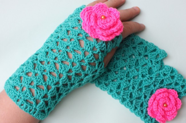 Fingerless Lacy Gloves