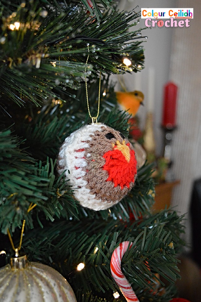 Robin Bauble Christmas Ornament