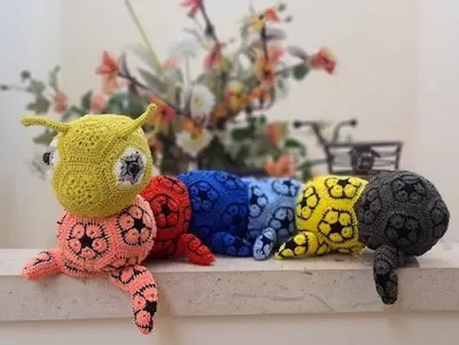African Flower Crochet Caterpillar Pattern