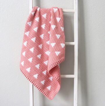 Crochet Triangle Blanket Patterns